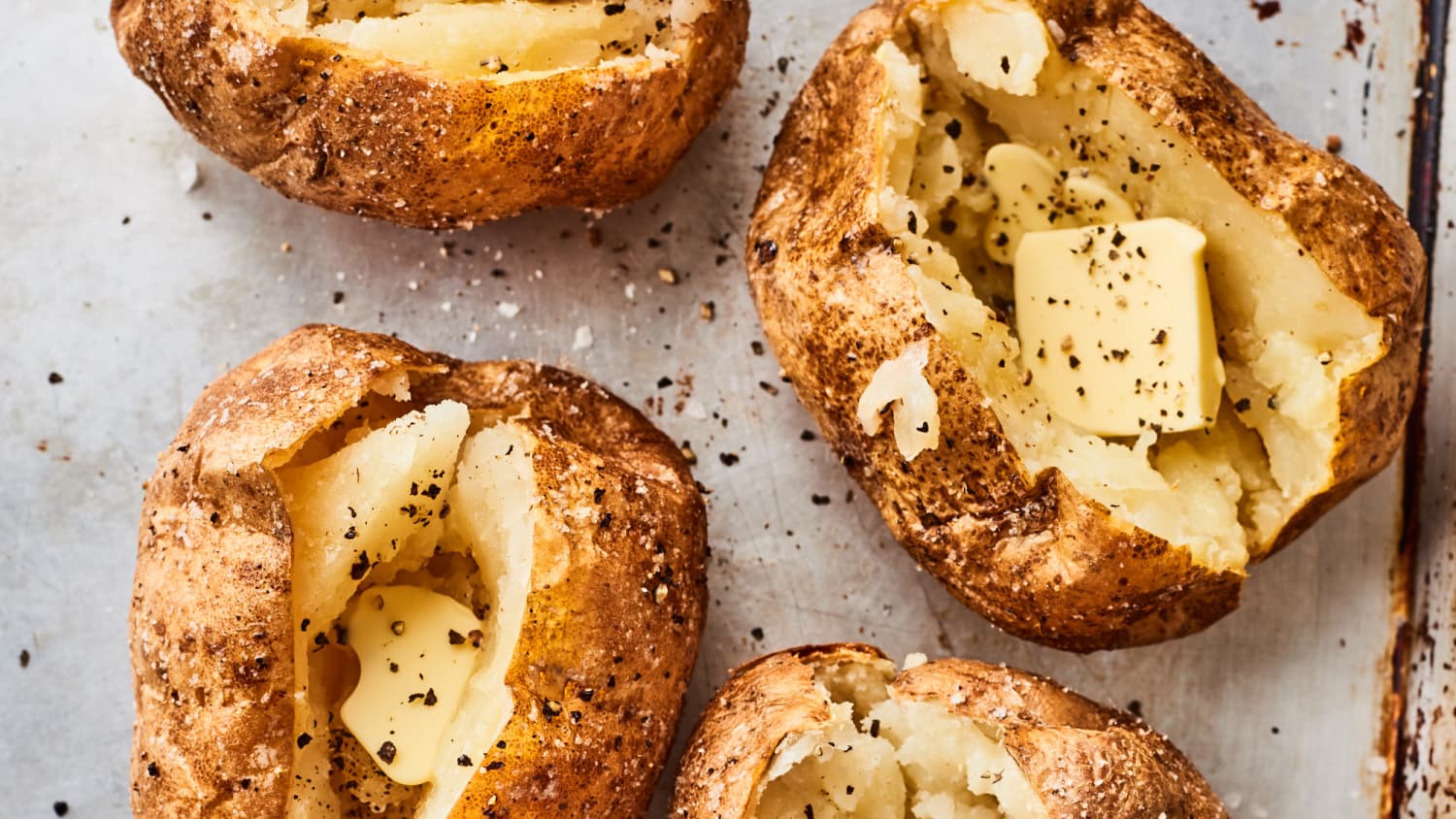 🥔 If You’ve Eaten 20/28 of These Foods, You’re a Real Potato Lover Baked potatoes