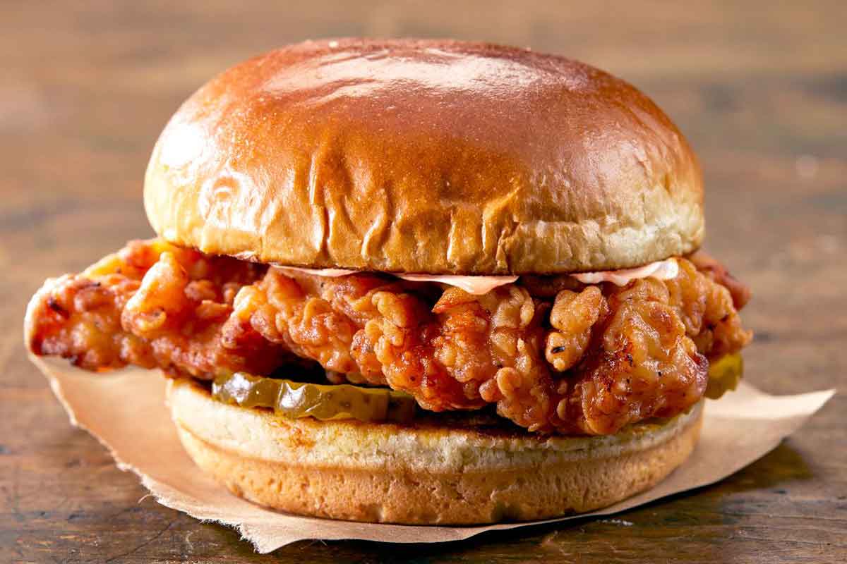 🐔 Don’t Freak Out When We Guess Your Age Just by How You Rate These Chicken Dishes Chicken Burger