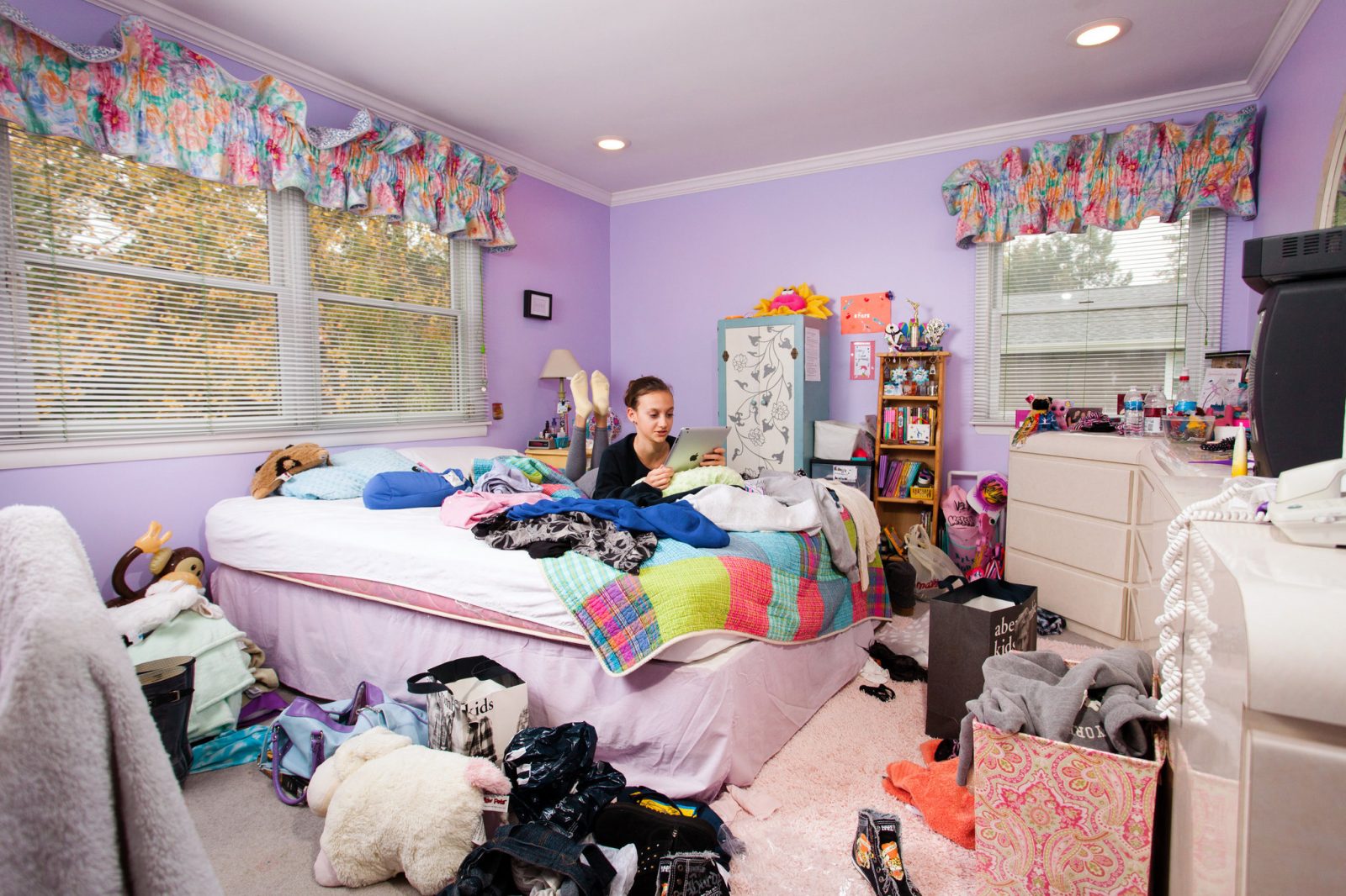 This Grammar Quiz May Seem Simple, But How Well Can You Score? messy bedroom