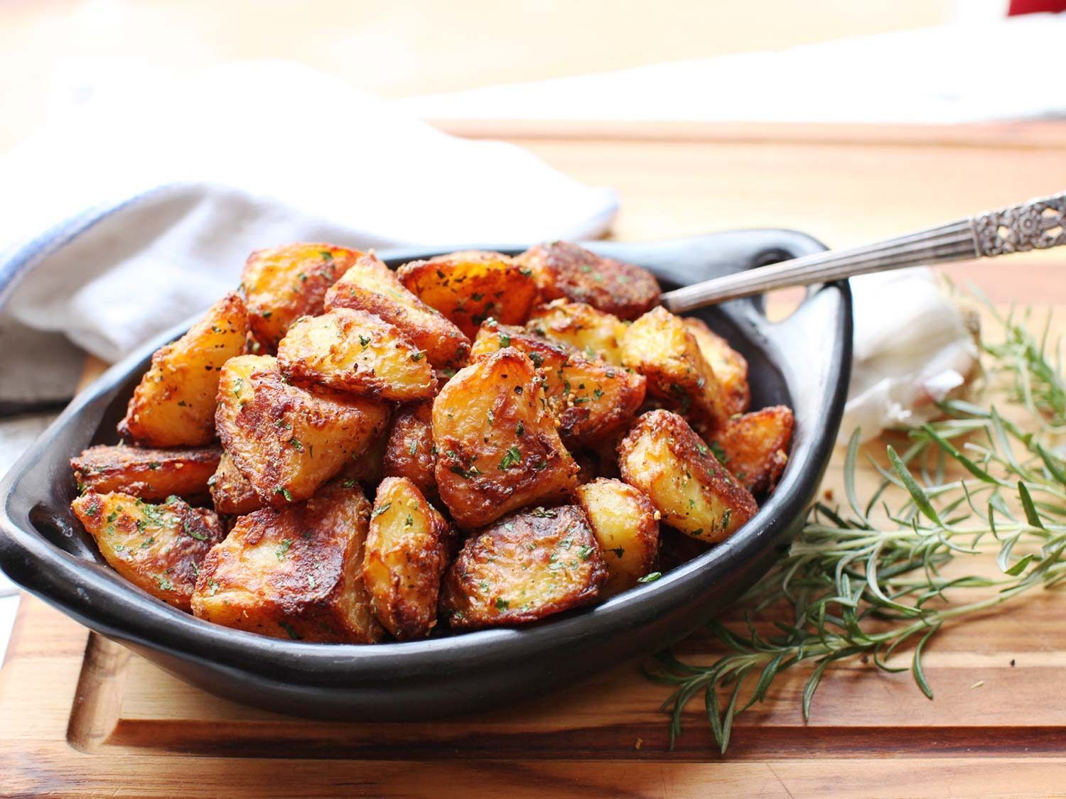 🍟 Believe It or Not, We Can Guess Your Age Just by How You Rate These Potato Dishes Crispy roasted potatoes