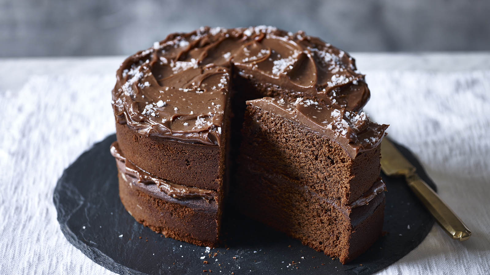 🍰 We’re Pretty Sure We Know Your Birth Month Based on the Cakes You’ve Eaten Dark Chocolate Cake