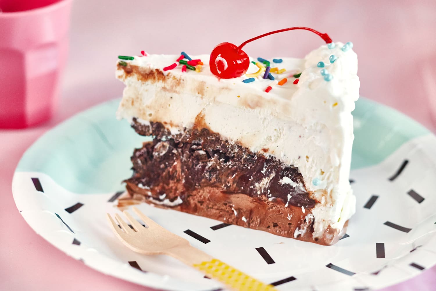 🍰 If You’ve Eaten 20/25 of These Treats, You’re Officially a Dessert Connoisseur Ice cream cake slice