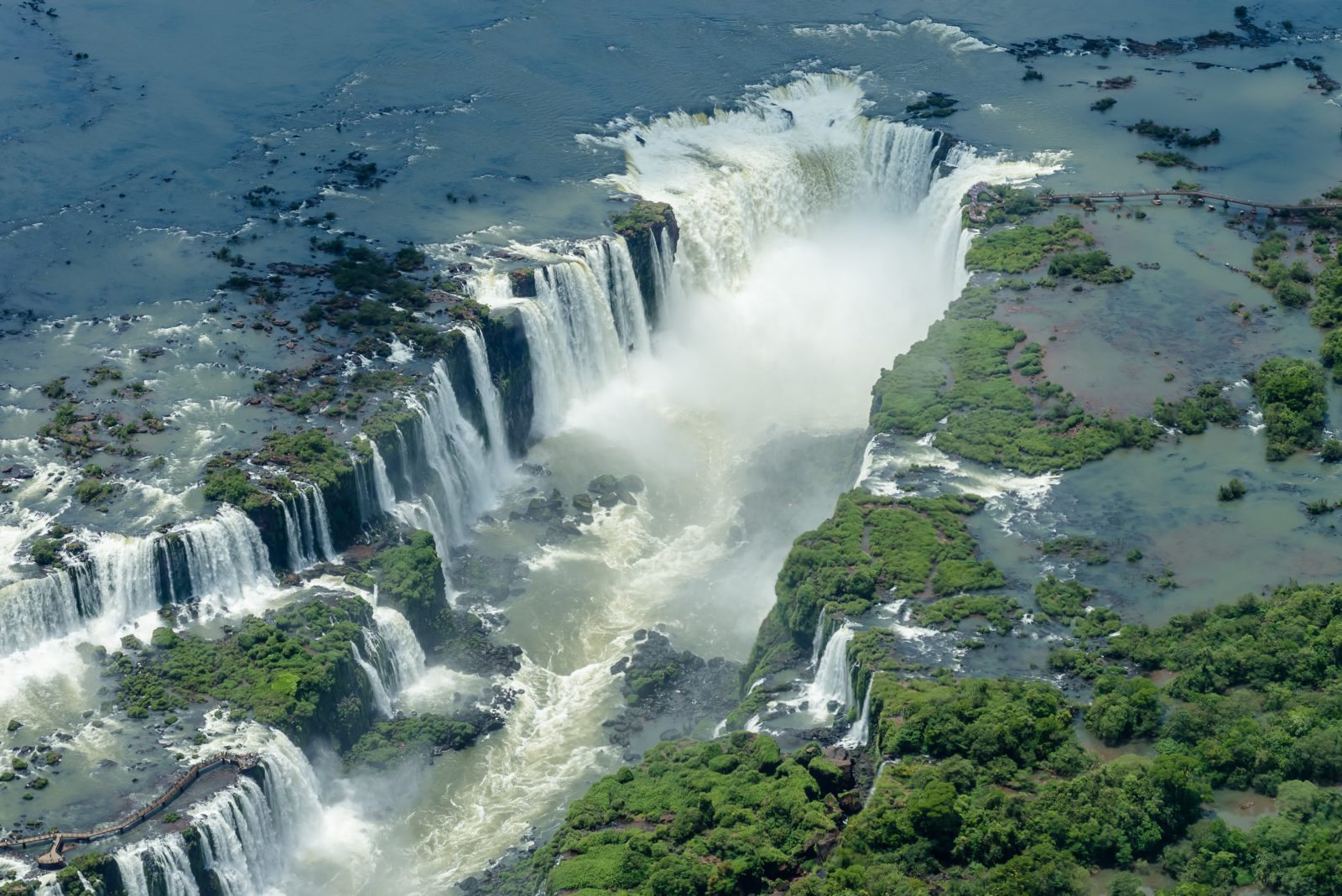 Can You Match These Natural Wonders to Their Locations? Iguazu Falls