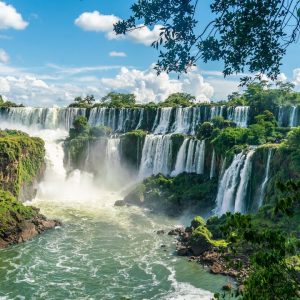 🌏 Most People Can’t Pass This Famous Landmark Quiz — Can You? Iguazu Falls