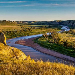 Create Your Dream 🚗 USA Road Trip to Find Out What Season Your Soul Aligns With North Dakota