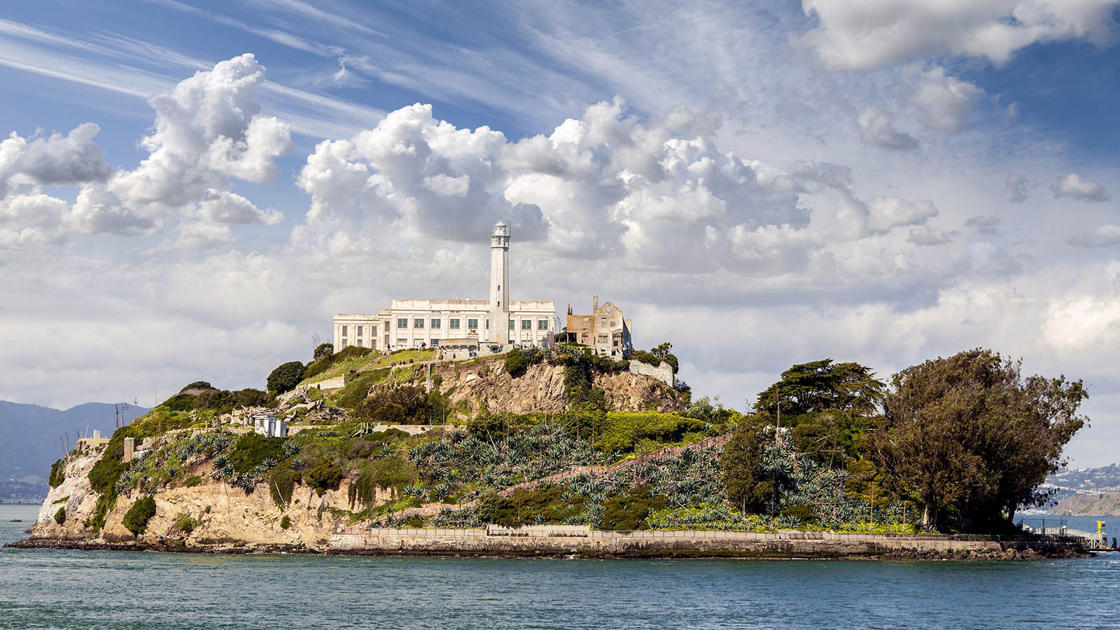 If You Get Over 80% On This General Knowledge Quiz, You’re Way Too Smart Alcatraz Island