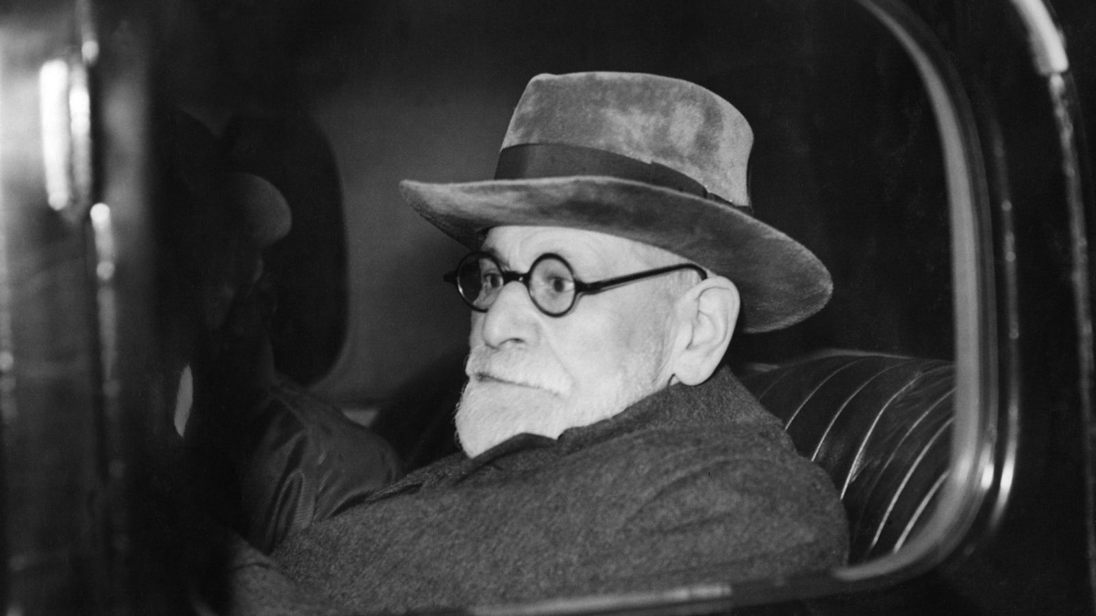 If You Can't Pass This Quiz, You Need to Repeat High School Sigmund Freud