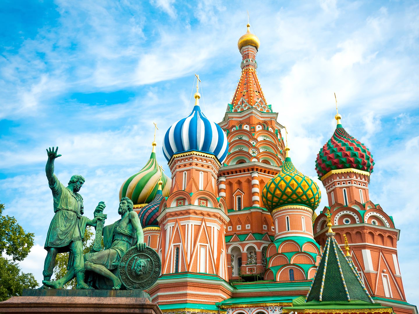 🗼 Can You Match 16/21 of These World Famous Landmarks to Their Continent? St. Basil's Cathedral, Moscow, Russia