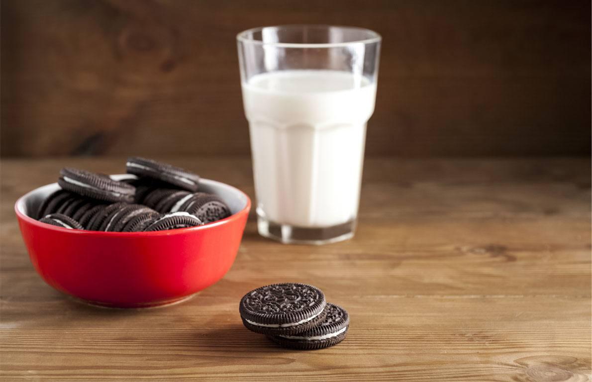 The Food Combos You Love and Hate Will Reveal Your Mental Age Oreos And Milk