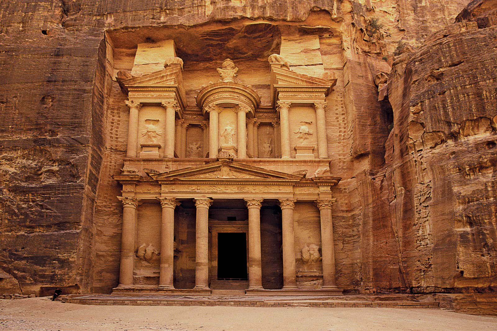 🗽 Can You Pass This 3rd Grade International Landmarks Quiz? Petra, Jordan