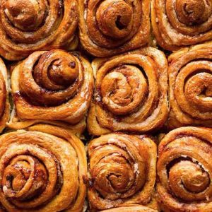 Dessert Quiz 🍰: What Tea 🍵 Are You? Cinnamon roll
