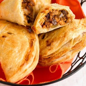 What Pizza Matches Your Vibe? Quiz Empanadas
