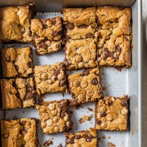 I Know What Holiday Matches Your Energy Purely by the Throwback Desserts You’d Rather Eat Blondie