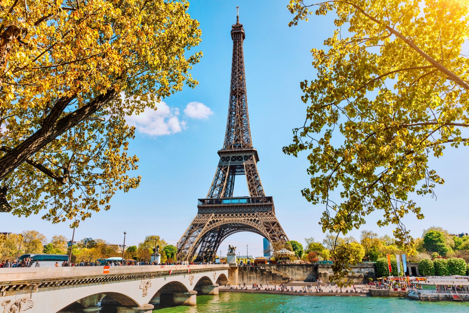 If You Can Get 100% On This 25-Question Mixed Knowledge Test, Your Intelligence Leaves Me Speechless Eiffel Tower, Paris, France