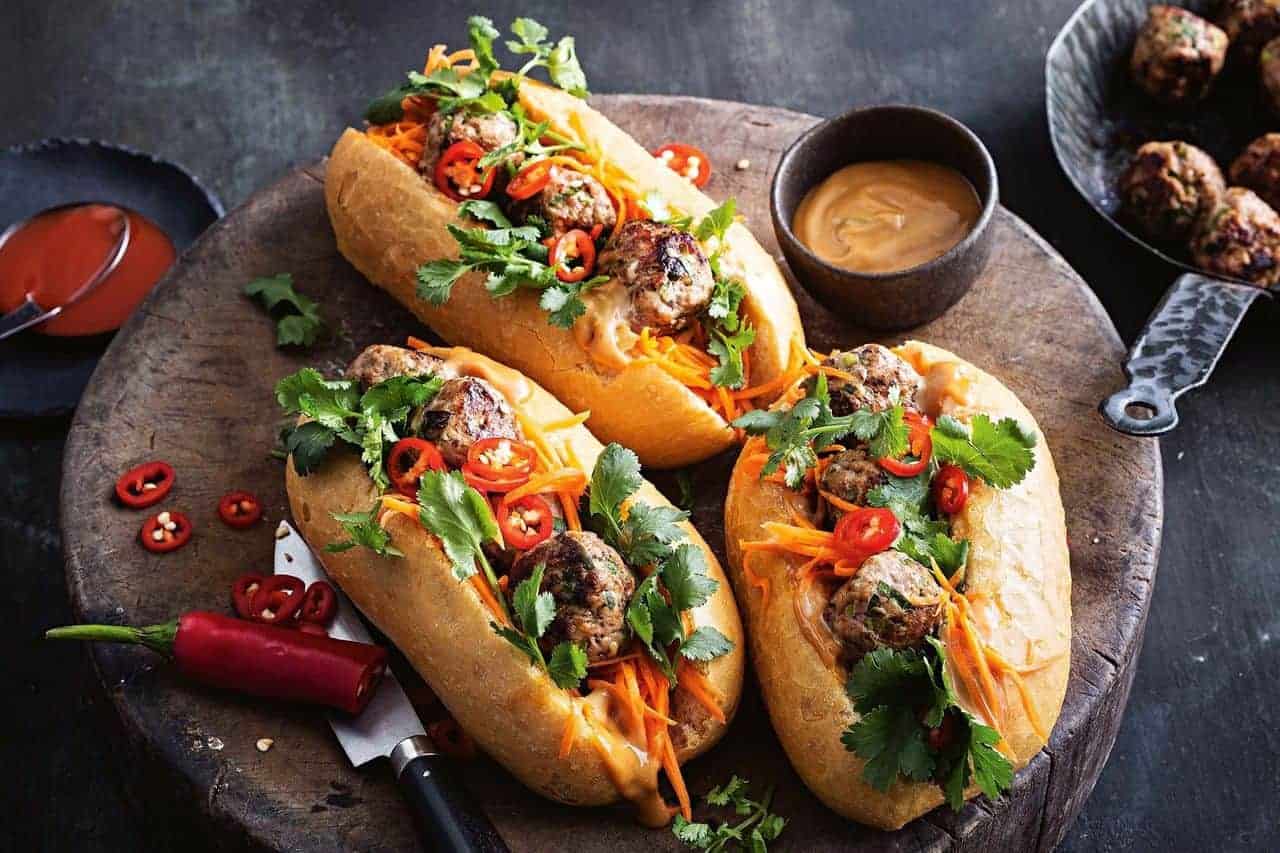 🌭 Here Are 24 Street Foods Around the World – Can You Match Them to Their Continent? Banh Mi Sandwich