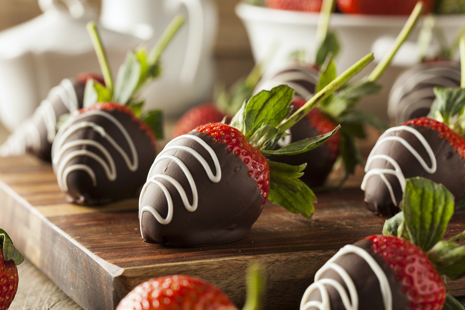 🍪 Say “Yuck” Or “Yum” to These Chocolatey Treats and We’ll Guess Your Zodiac Sign Chocolate strawberries
