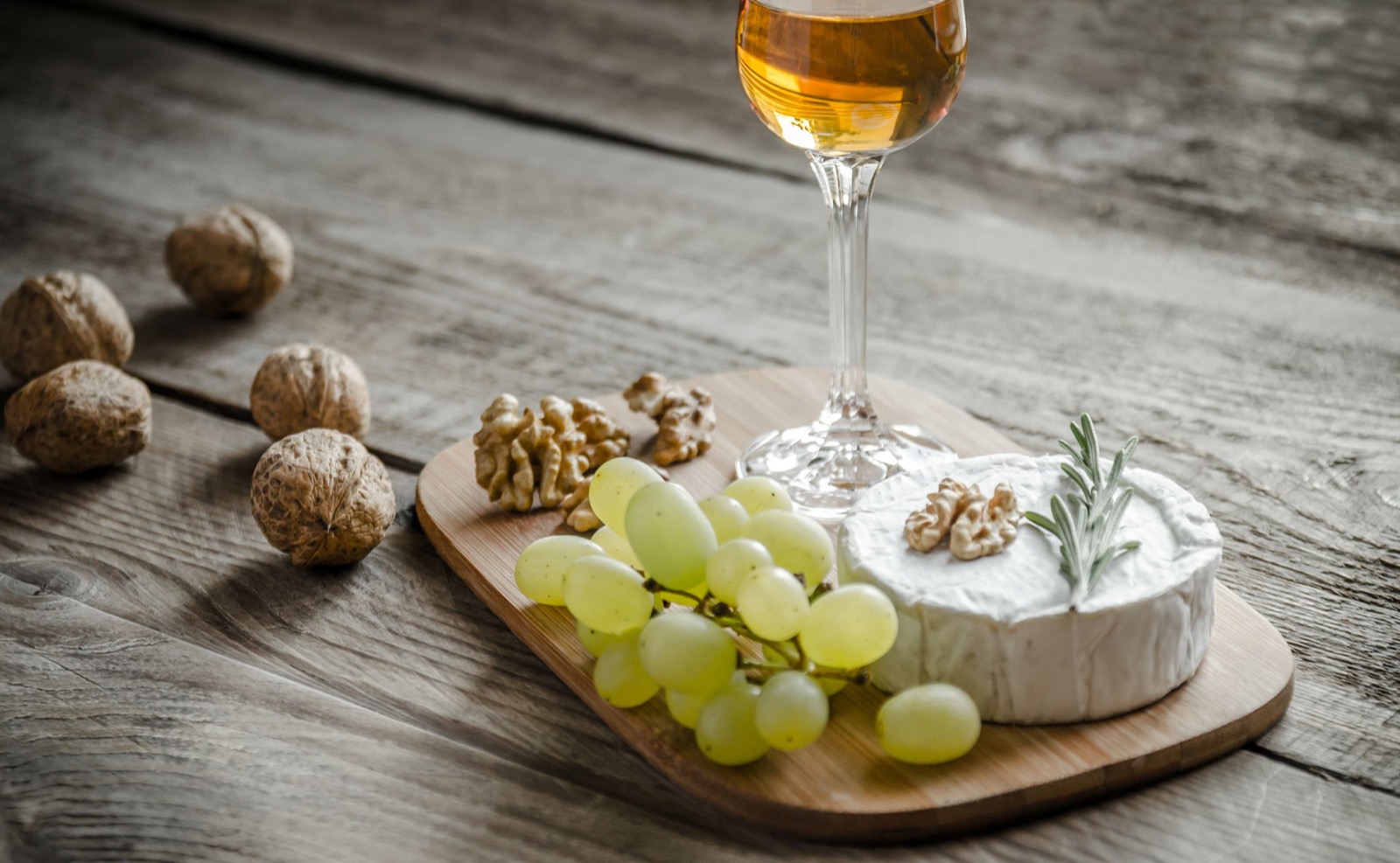 Say “Yum” Or “Yuck” to These Food Pairings to Find Out If You Are More Creative or Logical Wine and cheese