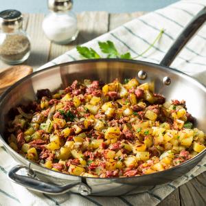 Eat Bougie Brunch To Know What Holiday Matches Your Vibe Quiz Corned beef hash
