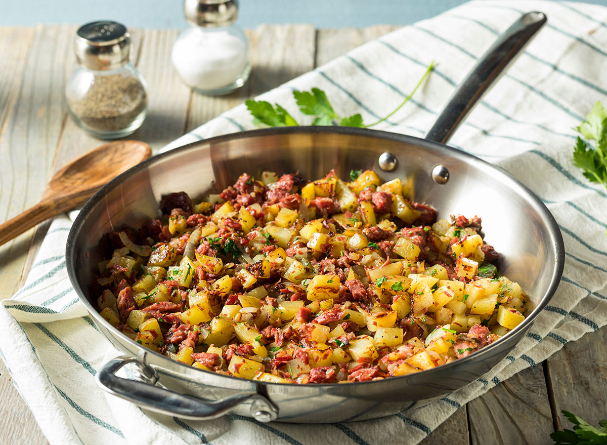 You Must Be Aged Over 50 If You Have Eaten 18/25 of These Forgotten Classic Dishes Corned beef hash
