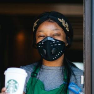 ☕ Can You Survive a Day as a Barista at Starbucks? Serve the customer and get him out of the store as fast as possible