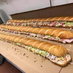 🌇 It’s Freaky, But We’ll Tell You What City You Should Move to Based on the Meals You Eat Really long sub sandwich