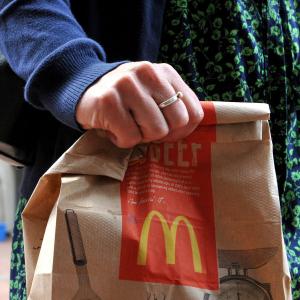 🍟 Can You Survive A Day Working At McDonald's? Quiz Select what you feel the person SHOULD want to order