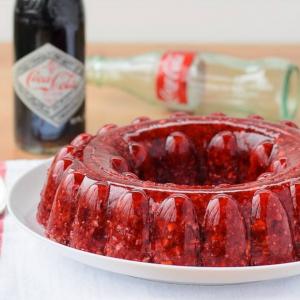 Dessert Quiz 🍰: What's Your Summer Food Personality? 😎 Coca-Cola Jell-O salad