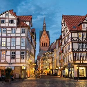 🏰 9 in 10 People Can’t Pass This General Knowledge Quiz on European Cities. Can You? Hanover, Germany