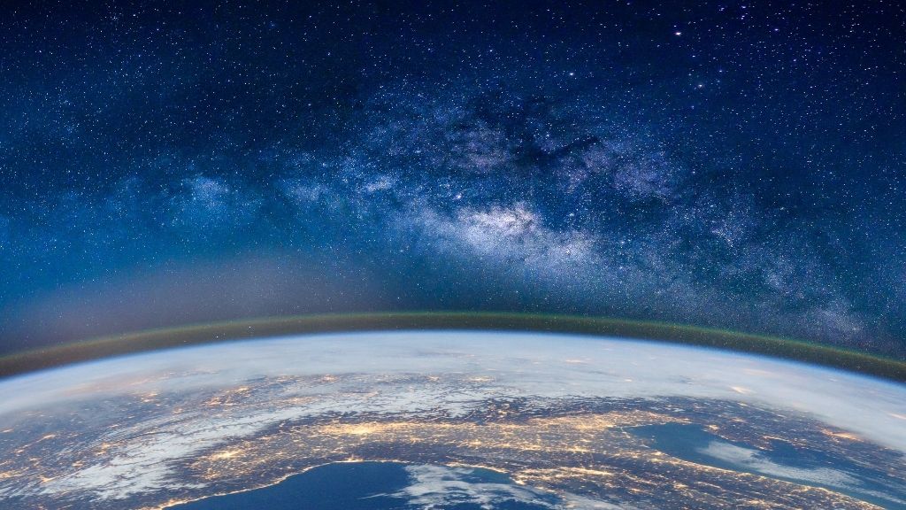 If You Get More Than 12/16 on This Smallest Around the World Quiz, You Are Too Smart Space Planet Earth atmosphere