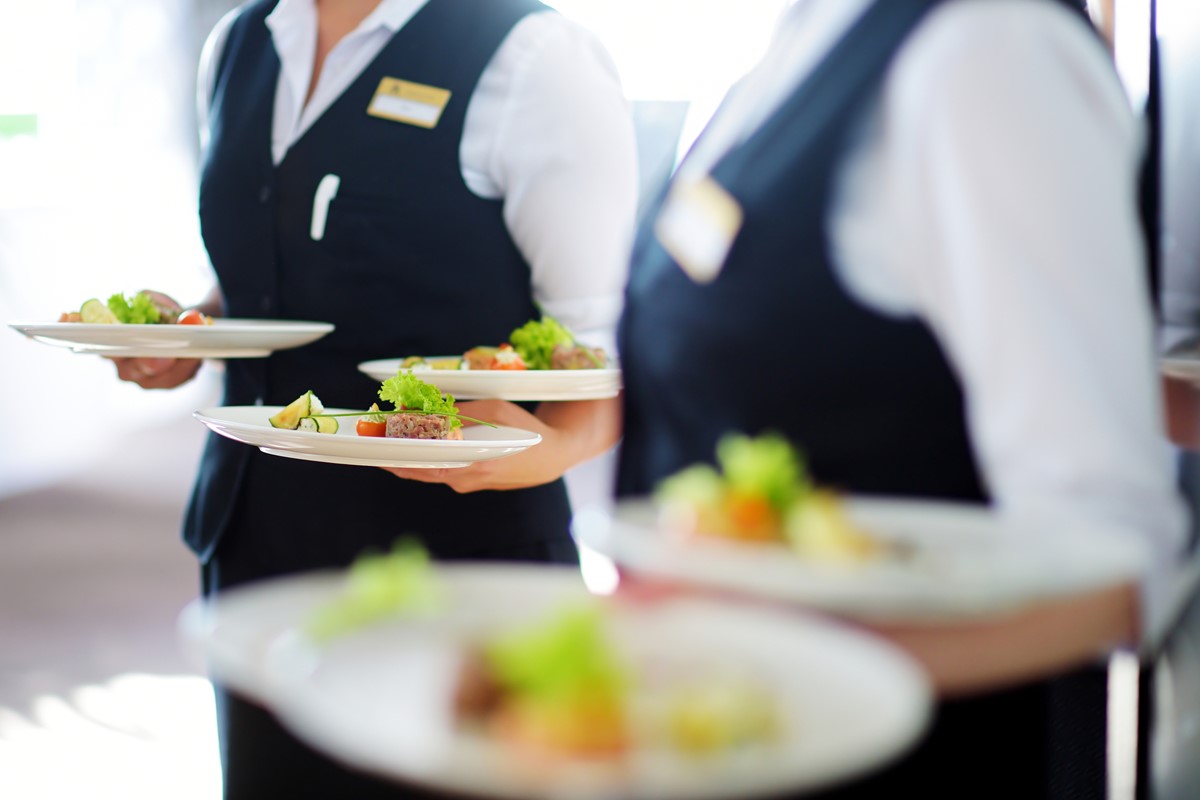 Can You Work Shift as Waiter in Fancy Restaurant Withou… Quiz Waiters Carrying Food