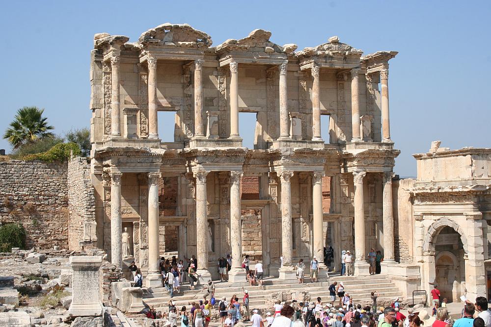 If You Get Over 80% On This 🛕 Ancient Monuments Quiz, You Know a Lot 1554373965 Celsus Library