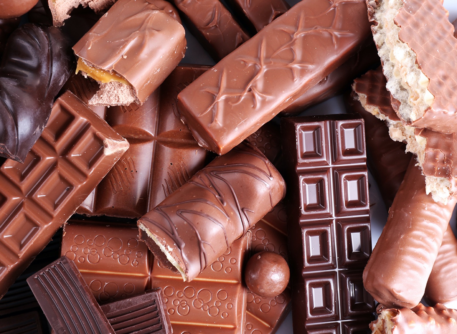 Are You an Older or Younger Person? 🥨 Choose Some Typical Snacks and We’ll Guess Chocolate Candy Bars