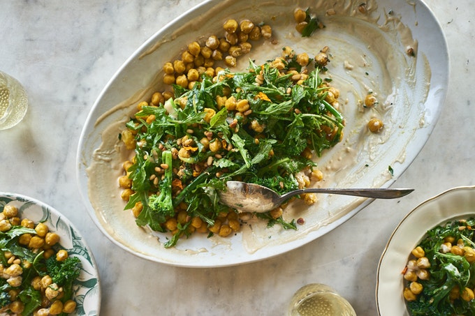 🥗 Can You Survive One Day as a Vegan? Turmeric Chickpeas With Garlic Tahini H