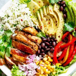 🥗 Can You Survive One Day as a Vegan? Avocado burrito bowl