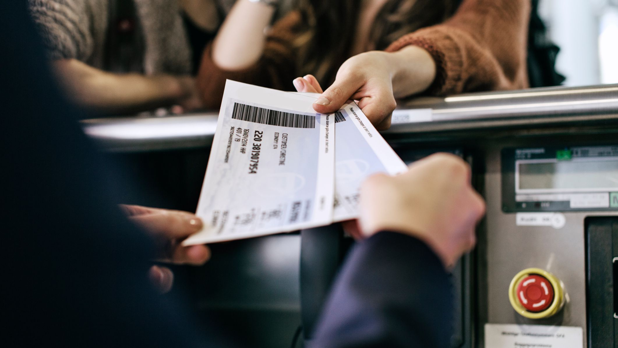 ✈️ Your Airplane Habits Will Reveal Whether You Are a Seasoned Traveler Paper