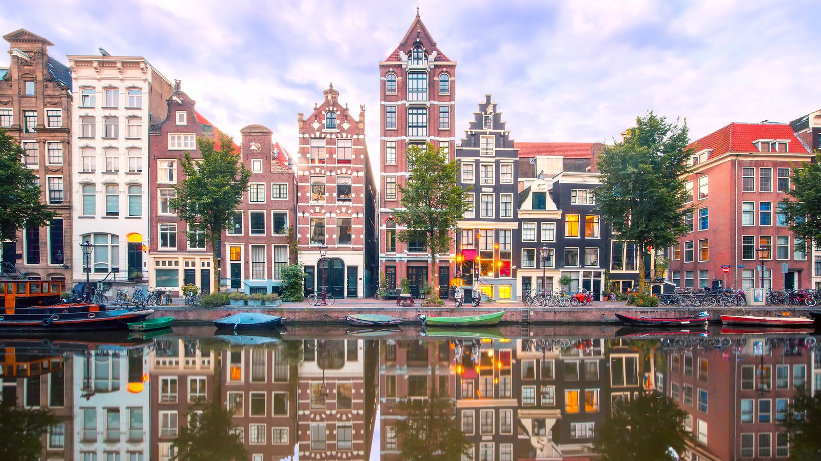Half the Population Can’t Pass This Basic Geography Quiz, And I Doubt You Can Either Amsterdam