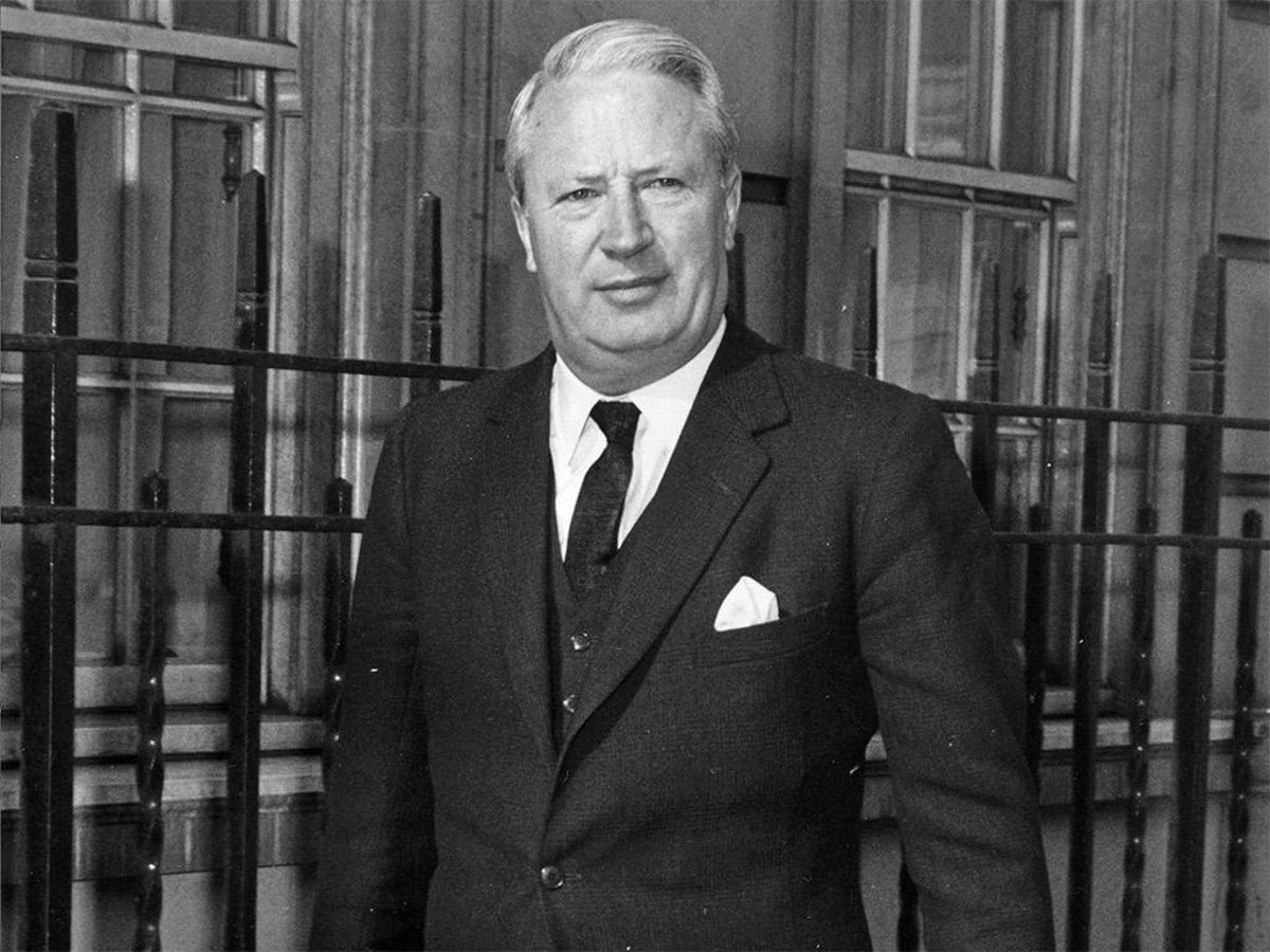 If You Score 14/20 on This Random Knowledge Quiz, 🧠 Your Brain May Be Too Big Edward Heath