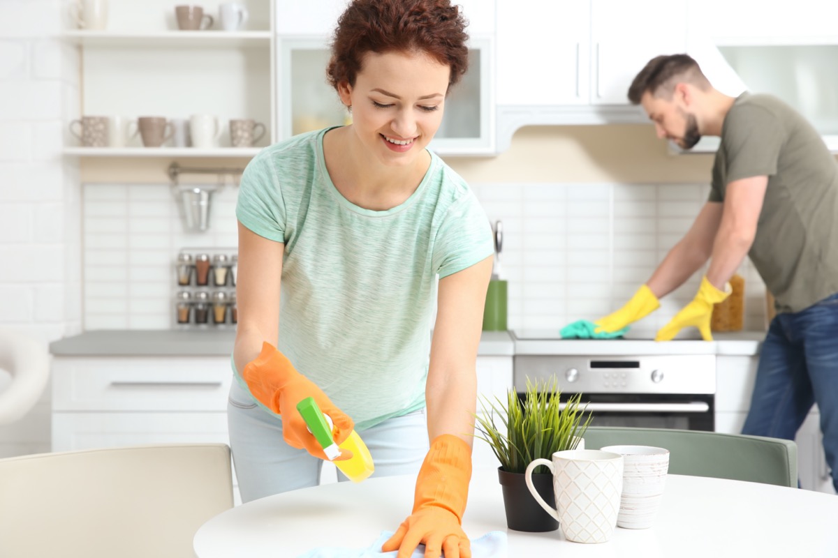 ❤️ Why Are You Still Single? Cleaning home housework chores