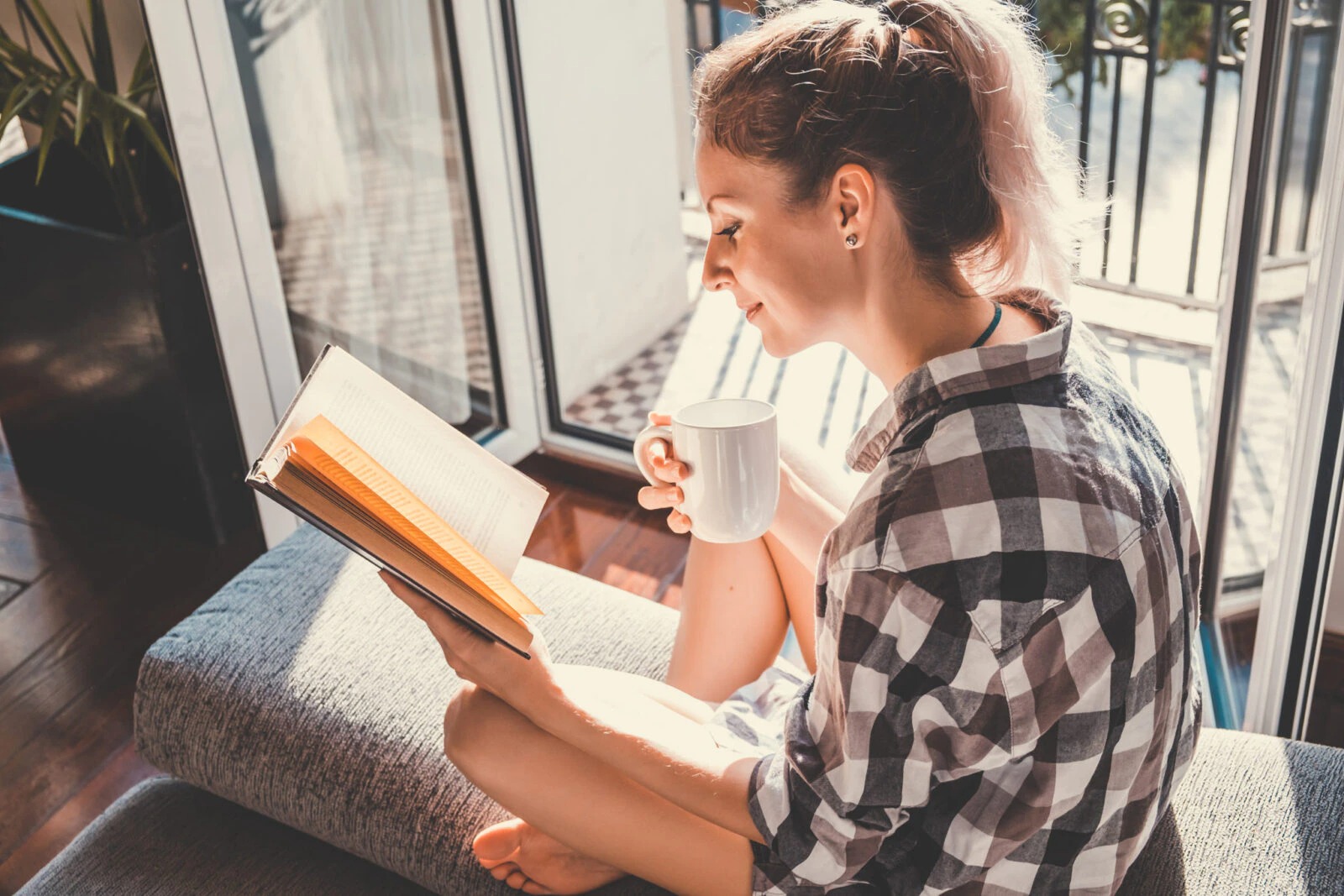 Wanna Know Who You’d Be Happiest Living With? Take This Quiz to Find Out Read a book