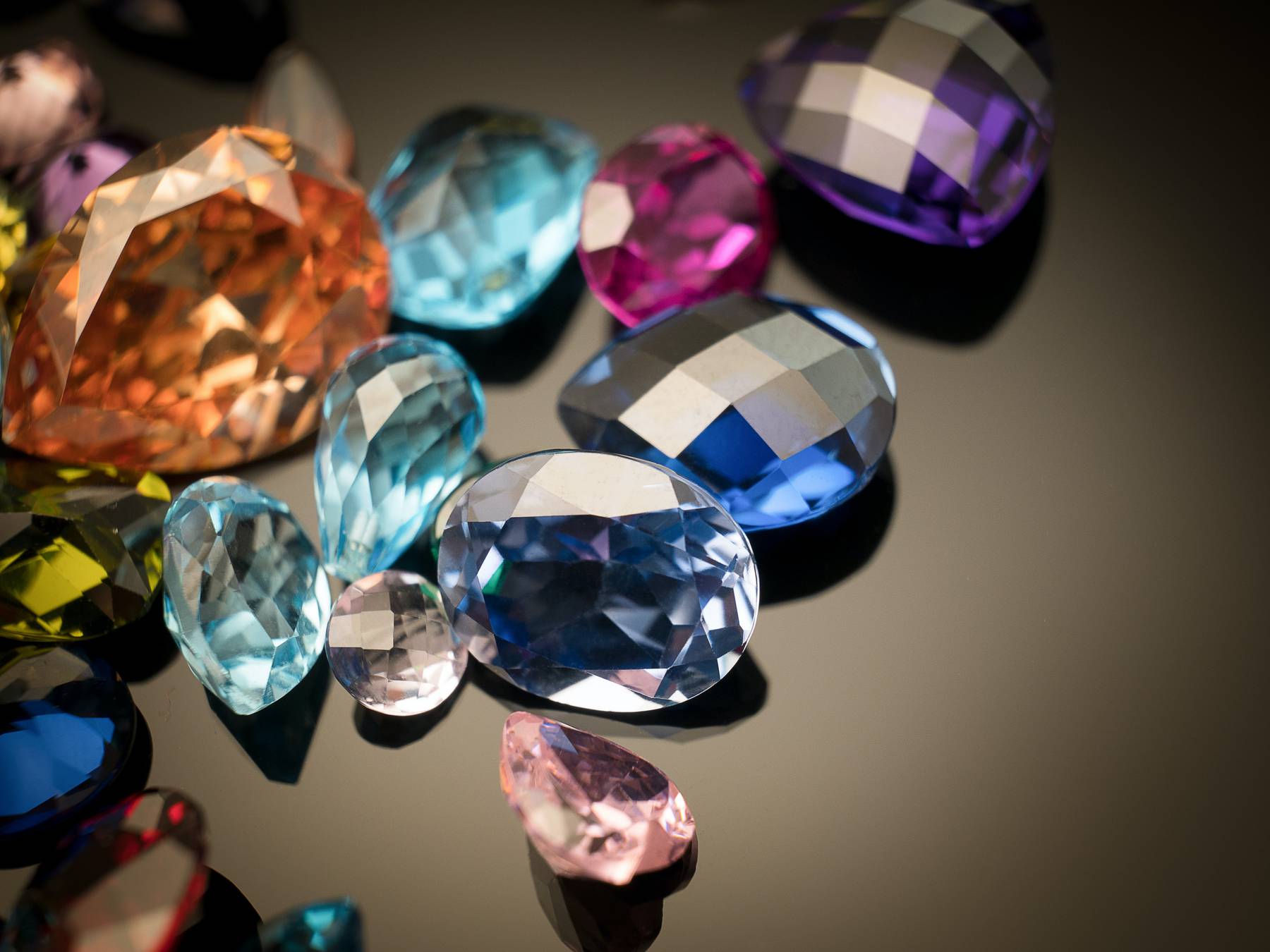 If You Can’t Pass This Easy 24-Question Quiz, Your Brain Is Totally Empty gemstones