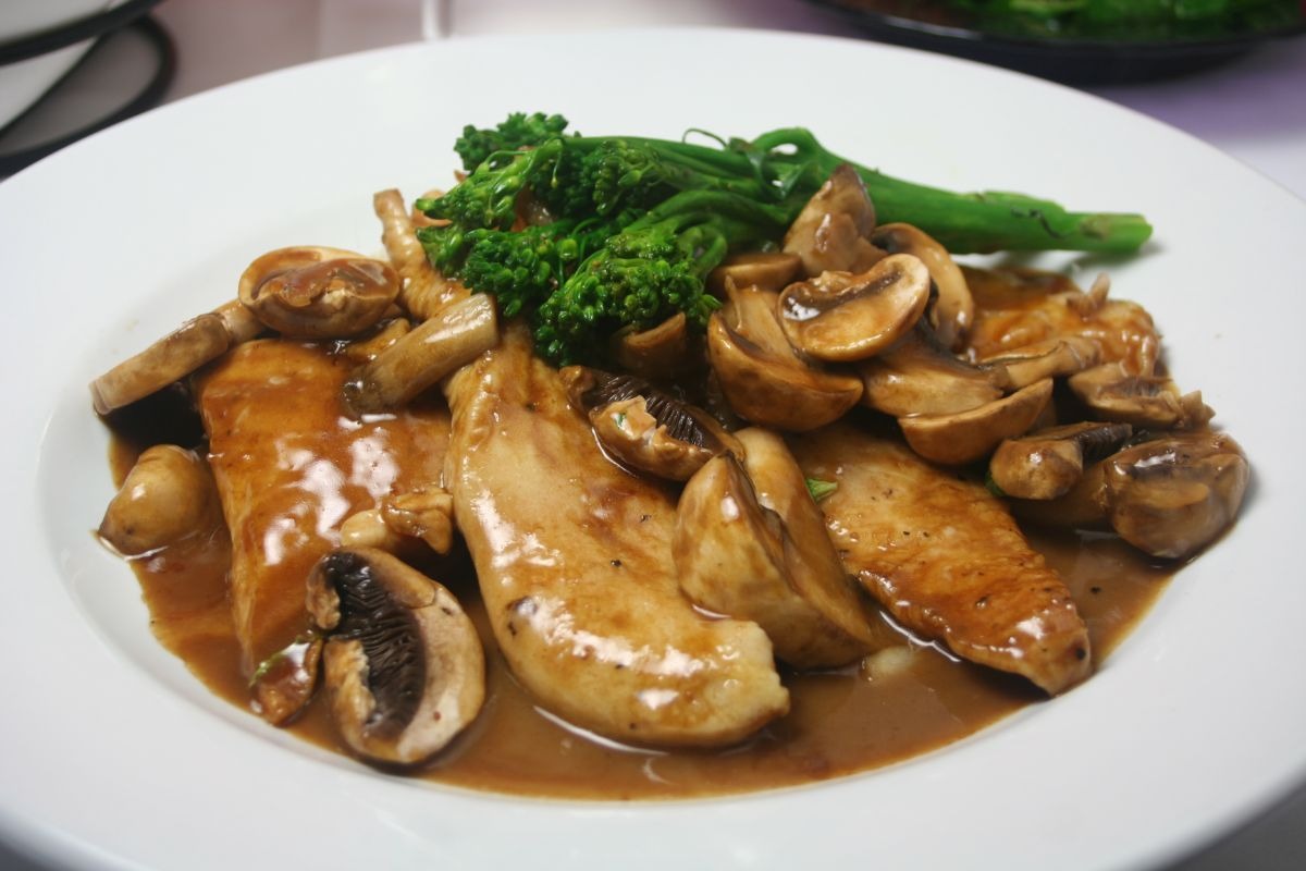 Eat Your Way Around the World and We’ll Figure Out What Your Age Is Chicken marsala
