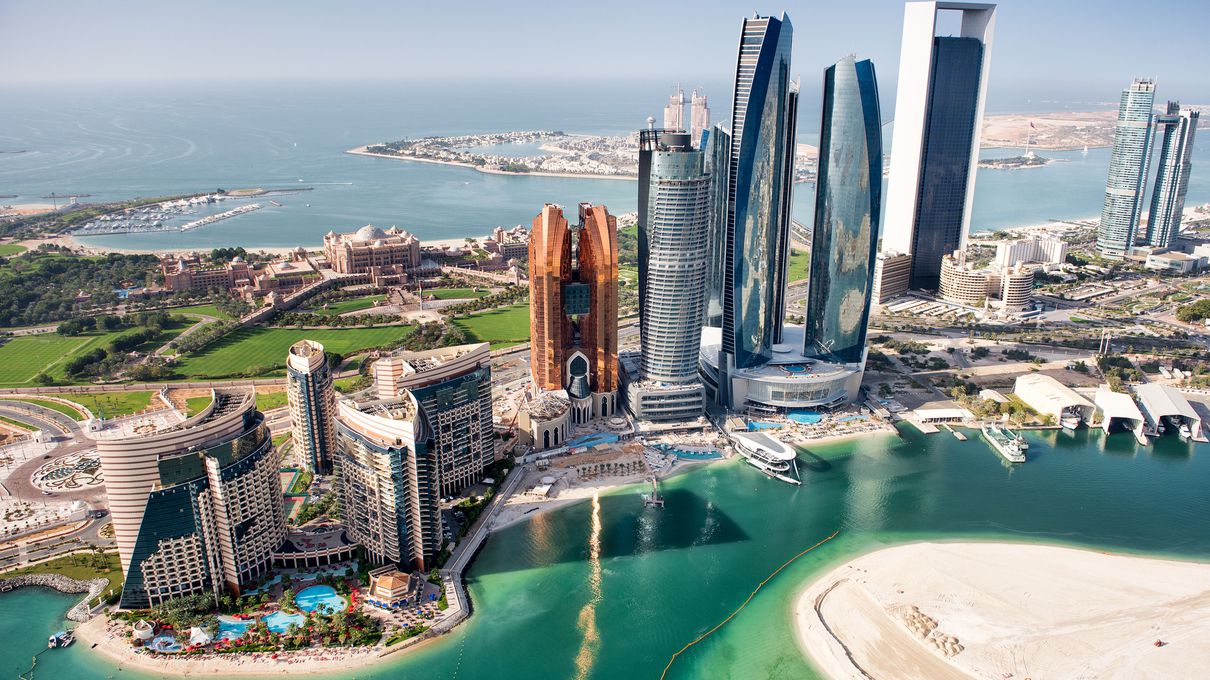 Asian Cities Quiz 🏞️: Can You Identify Them From One Photo? (II) Abu Dhabi, United Arab Emirates UAE