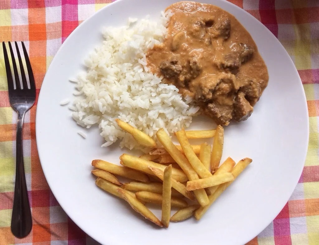 Eat Your Way Around the World and We’ll Figure Out What Your Age Is Beef stroganoff