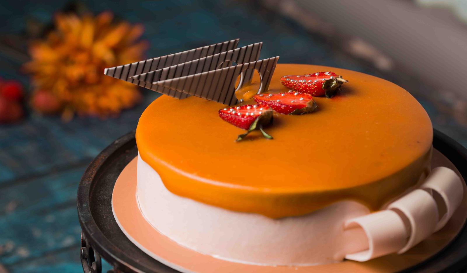 Grab Some Food at This All-Day Buffet to Find Out What People Secretly Dislike About You Salted caramel cake