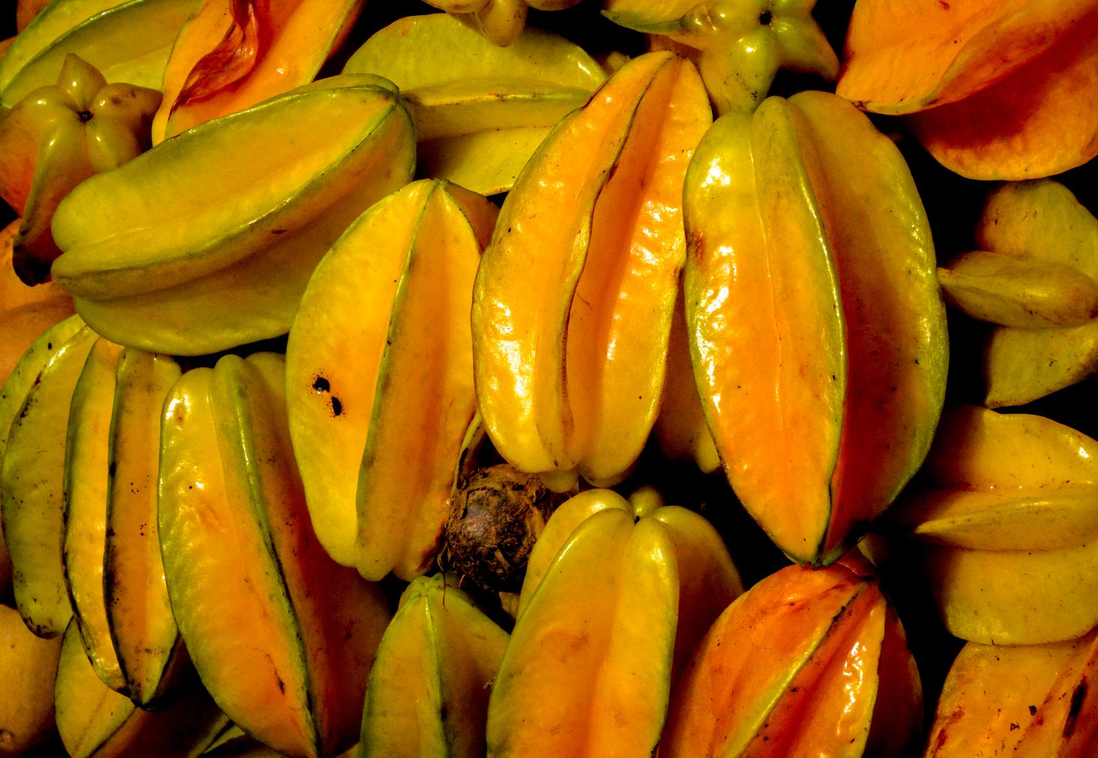 Pick a Food for Every 🌈 Color and We’ll Tell You the Age of Your Taste Buds Carambola starfruit