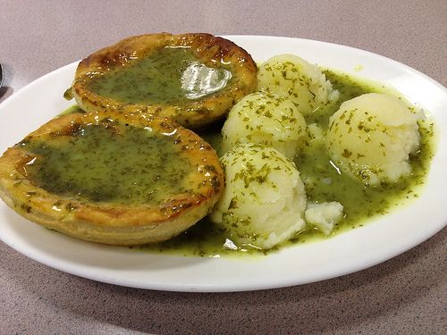 It’s Easy to Tell If You’re More American, British or Australian Just by Your Eating Habits Pie and mash