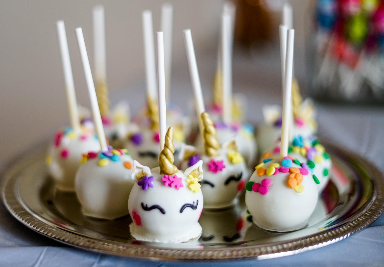 What Cake Matches Your Vibe? Quiz Unicorn cake pops