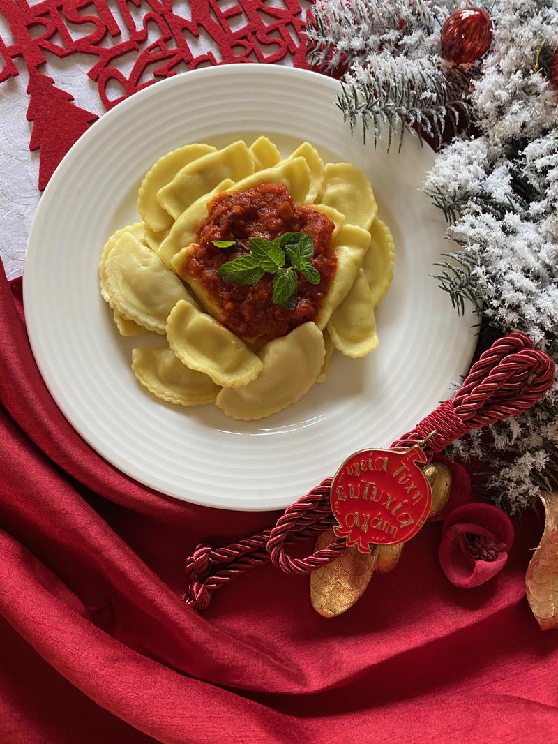 Cat Cafe Trivia Quiz Ravioli