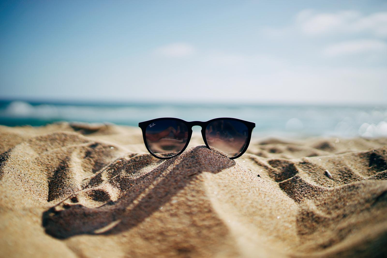 Stop Everything & Play This Travel Quiz To Know If You're Introvert Or Extrovert The weather