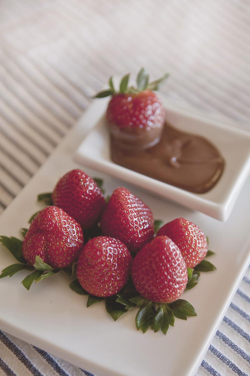 What Valentine Are You? Decadent chocolate-covered strawberries